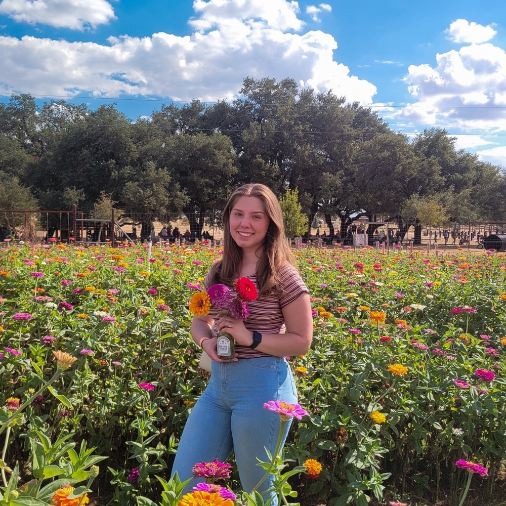 Meet your Posher, Sierra